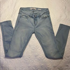 Hollister Original Jeans size 3S